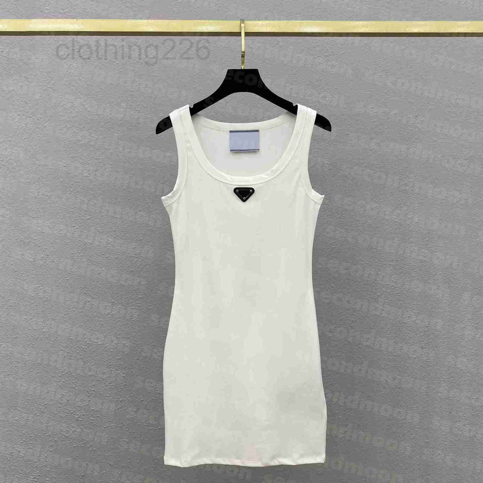 

designer Women Casual Sling Dress Designer Knits es Triangle Badge Fashion Sleeveless Knitted Skirts APLR, Black