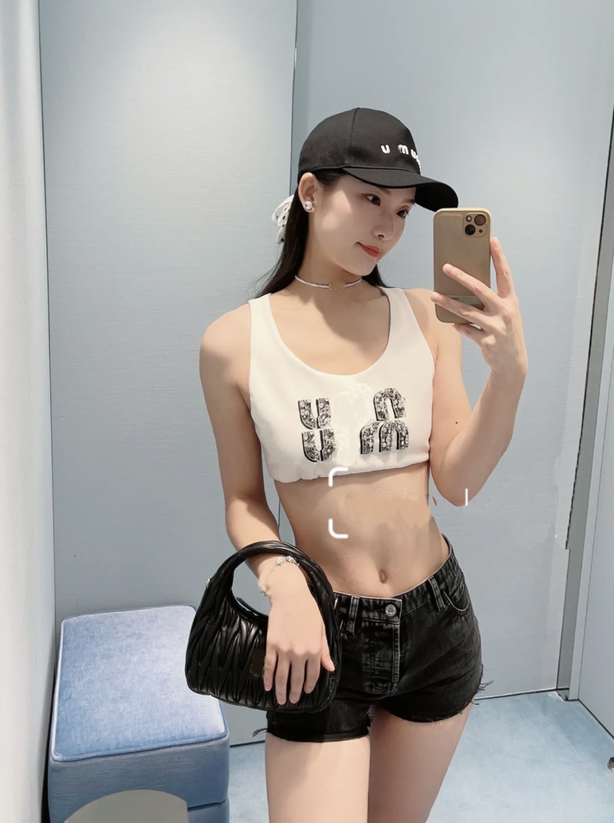 

Women's Tanks Camis Sequin Embroidery Beaded Chain Crewneck Sleeveless Knitted Vest Cotton Fabric Bare Waist Short Style Halter Vests Top Brand Women Clothes, White