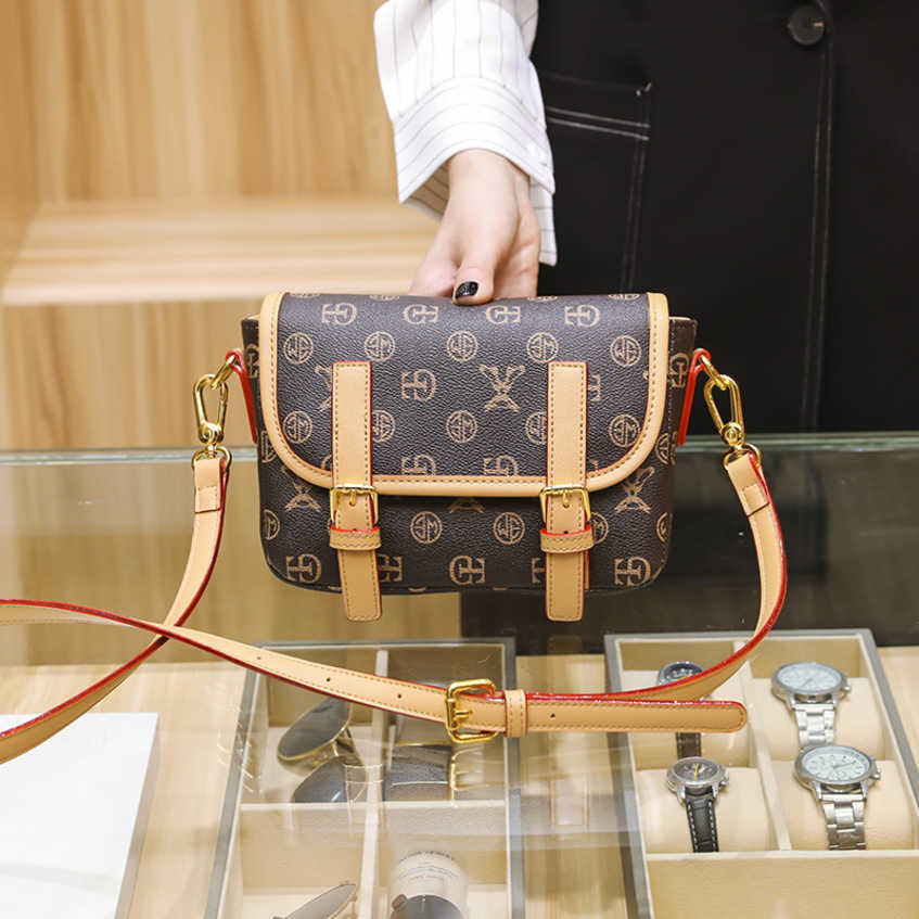 

2023 New Shoulder Bags 59%off women's design versatile one-shoulder small square messenger bag Lady Casual Cross-Body Handbags Fasctory sale, Brown to coffee