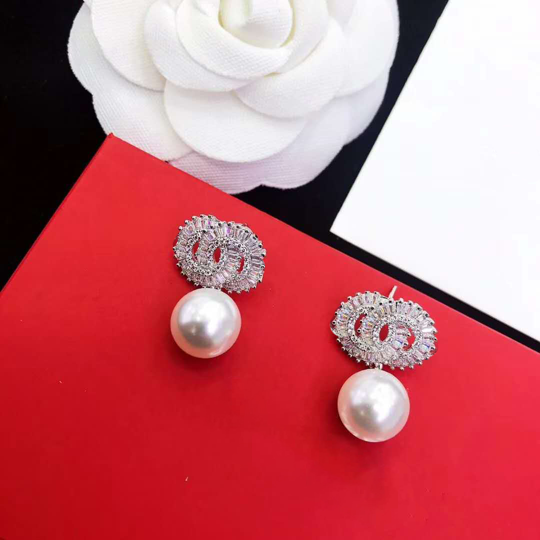 

2023 Knot Large Pearl Designer Earrings silver Earrings for party gifts
