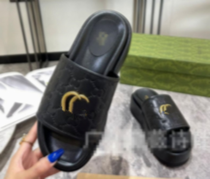 

Fashion Slippers designer Casual slippers for womens slides summer latest thick soled sandals Beach flat Comfortable women novelty slipper size 35-44, Khaki