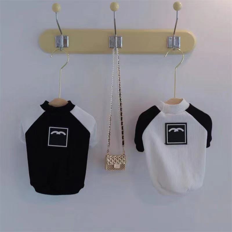 

Classic Dog Clothes Cat Dog Apparel Cotton Fashion Casual Sweater Jacket Designers Animal Clothes Autumn Winter Pet Clothes, Black