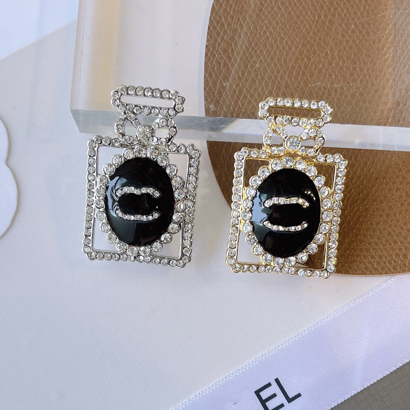 

Brand Desinger Love Stamp Brooch 18K Gold 925 Sliver Plated Jewelry Pin Diamond Brooches Celtic Vintage Broochs Women Wedding party Dress Accessories Gift With Box