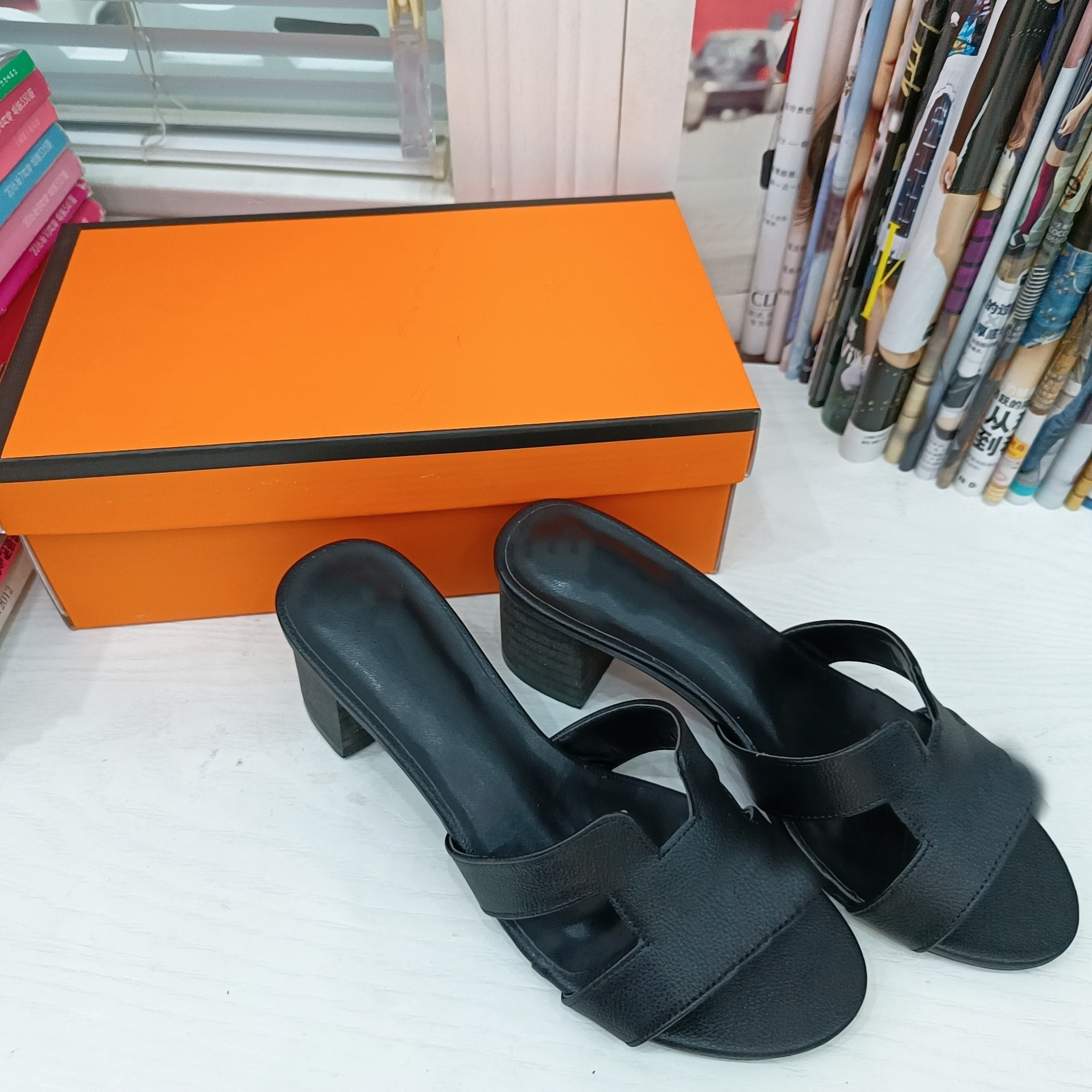 

sandal Luxury designer leather ladies sandals summer chunky high heels shoes fashion beach women H letter drag Slides flip flops for women Ladies sexy slippers 35-40, Xyh2381