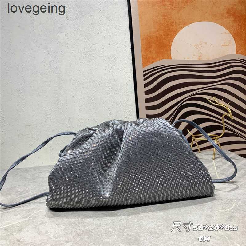 

Designer Bags Bag Leather Large Crystal Diamond Jodies Cloud Cow Venetas Messenger 2023 Capacity Bottegas Soft One Shoulder Dumpling Women's Yk7t, Red15