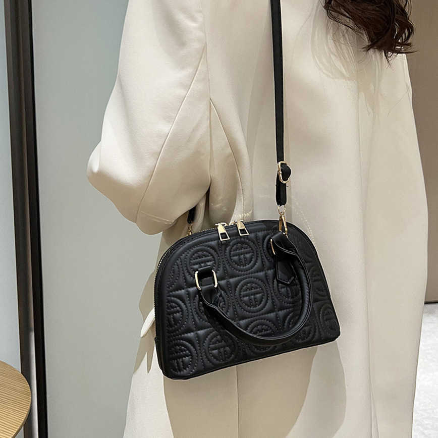 

1pcs Bags For Women 49%off small popular one-shoulder diagonal handbag Messenger Handbags Female Fashion, White