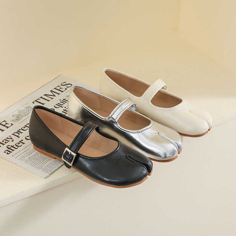 

Shoes New Dress Leather Split Toe Flat Shoes Woman Mary Janes Tabi Ninja Flats Female Cozy Dress Shoes Ankle Belt Moccasins QO1K, Beige 1
