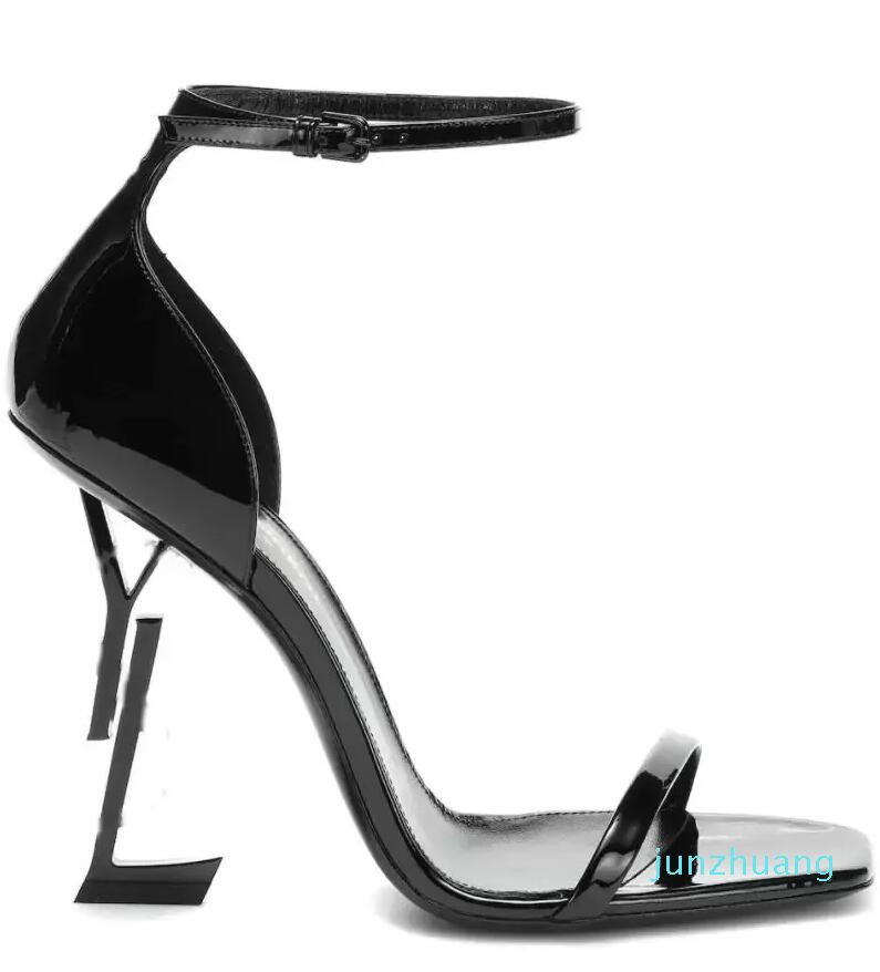 

Classics Women shoes heels Sandals fashion Beach Thick bottom Dress Shoe Alphabet Luxurys lady Sandal Leather 224 heel lides Black Gold Wedding Bottoms