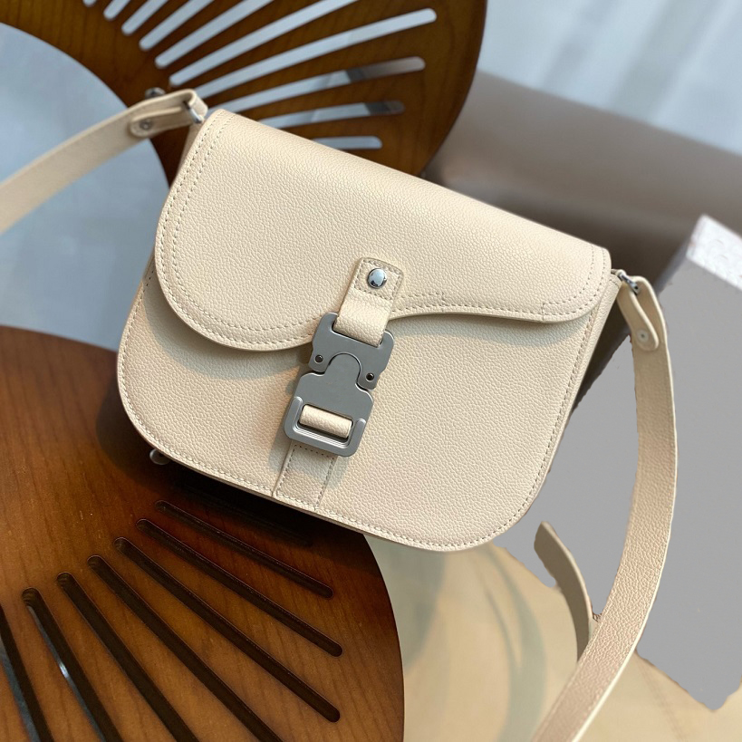 

Fashion men crossbody bag outdoor shoulder bag mini saddle design handbag, Black