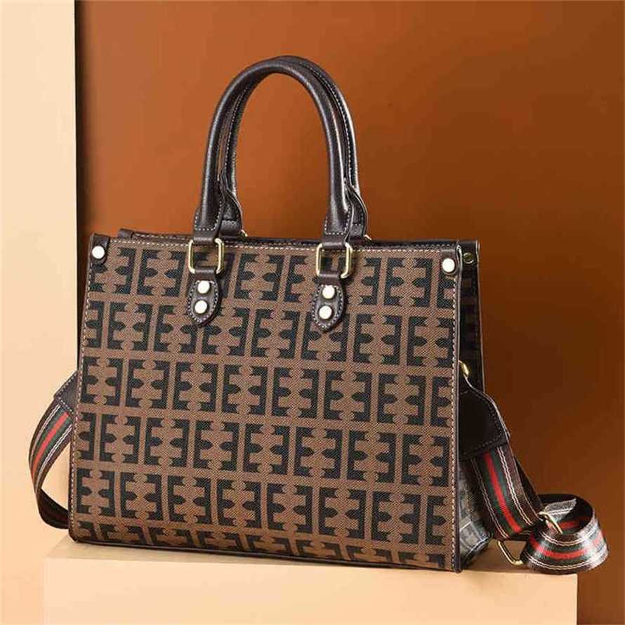 

Handbag High quality 2023 new bag Tote hand Shoulder Messenger wind large capacity women's, Reading