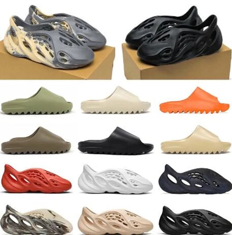 

With Box Foam Runner Shoes Slippers Pop Sandals Slides Sneakers Slider Kanye West Graffiti Bone White Resin Desert Sand Rubber yezzies Summer Designer yeezies Beach, As