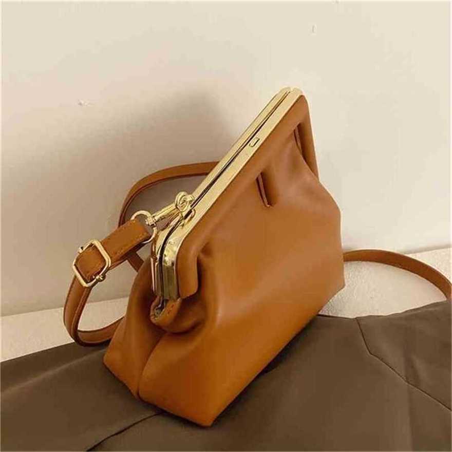 

36% OFF Handbag High quality 2023 new bag red with family clip hand advanced feeling dumpling Messenger Bag, cloud, Small coffee (original clip)