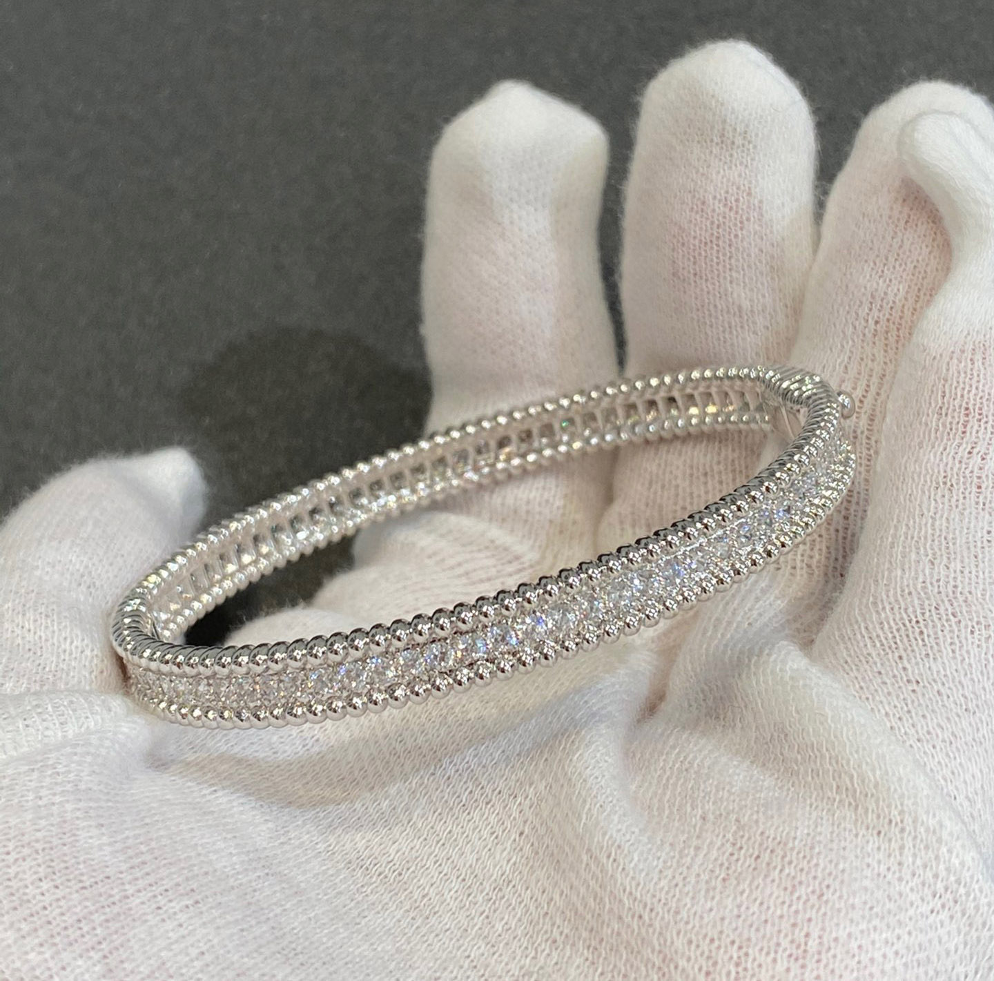V gold material Luxury quality charm punk band bangle bracelet in two colors plated have box stamp with sparkly diamond PS3576