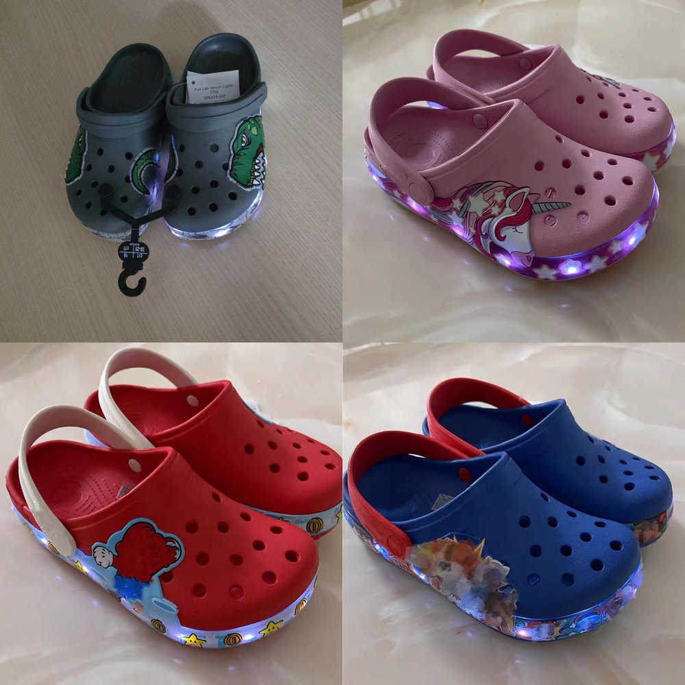 

Kids Sandals Designer Toddlers crsc Hole Slipper Clog Boys Girls Beach Shoes Infants Baby Casual Summer Youth Children Slides Cartoon LED lights sneakers, Real pcs pls contact
