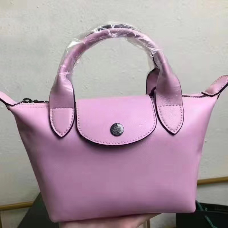 

Women s Totes dumplings Bags champion Luxurys Designers LONG Le Pliages Club 70 sheepskin leather anniversary handbag Shoulder L2605619 A5, Red