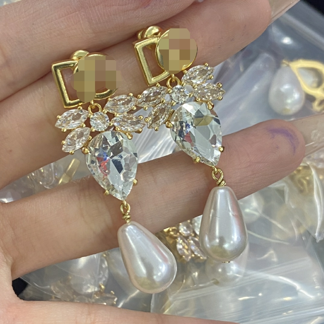

New Designed Earring Stud Copper Earrings D Letters crystal pearl Pendant 18K gold plated Anti allergy women's Ear Clip Designer lady Jewelry Gifts DER2 --03