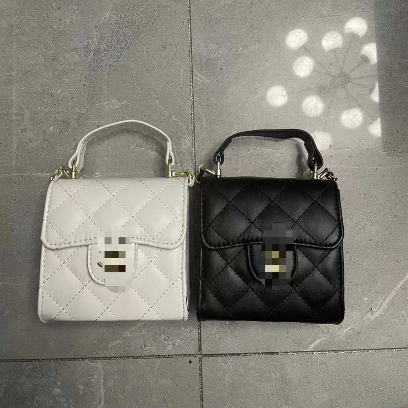 

Fashion Shoulder Bags 2023 Cross-Shoulder Backpack Chain Mini Bag Women's Handheld Small 60%off Simple Handbags Wholesale, White4