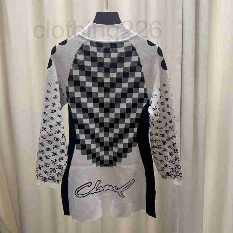 

designer 2022 Designer Winter Women' Plaid Pattern Knit Jumpsuits Runway Half Neck Long Sleeve Zipper All Match Fashion Romper LH9Y, Ivory