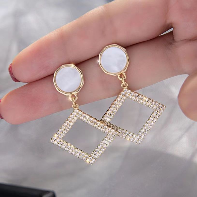 

French design, geometric square full diamond earrings, new style, exaggerated personality, oil drop earrings, round face, thin earrings