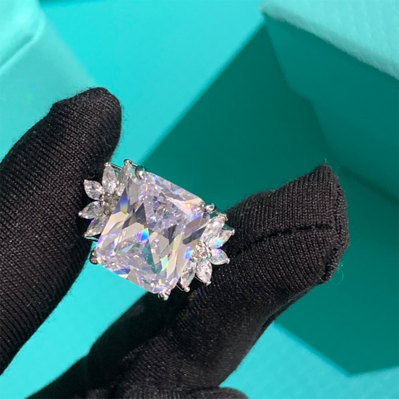 

Luxury Wedding Rings 925 Sterling Silver Diamond Gemstones Ring Simple Fashion Jewelry Size 6-9