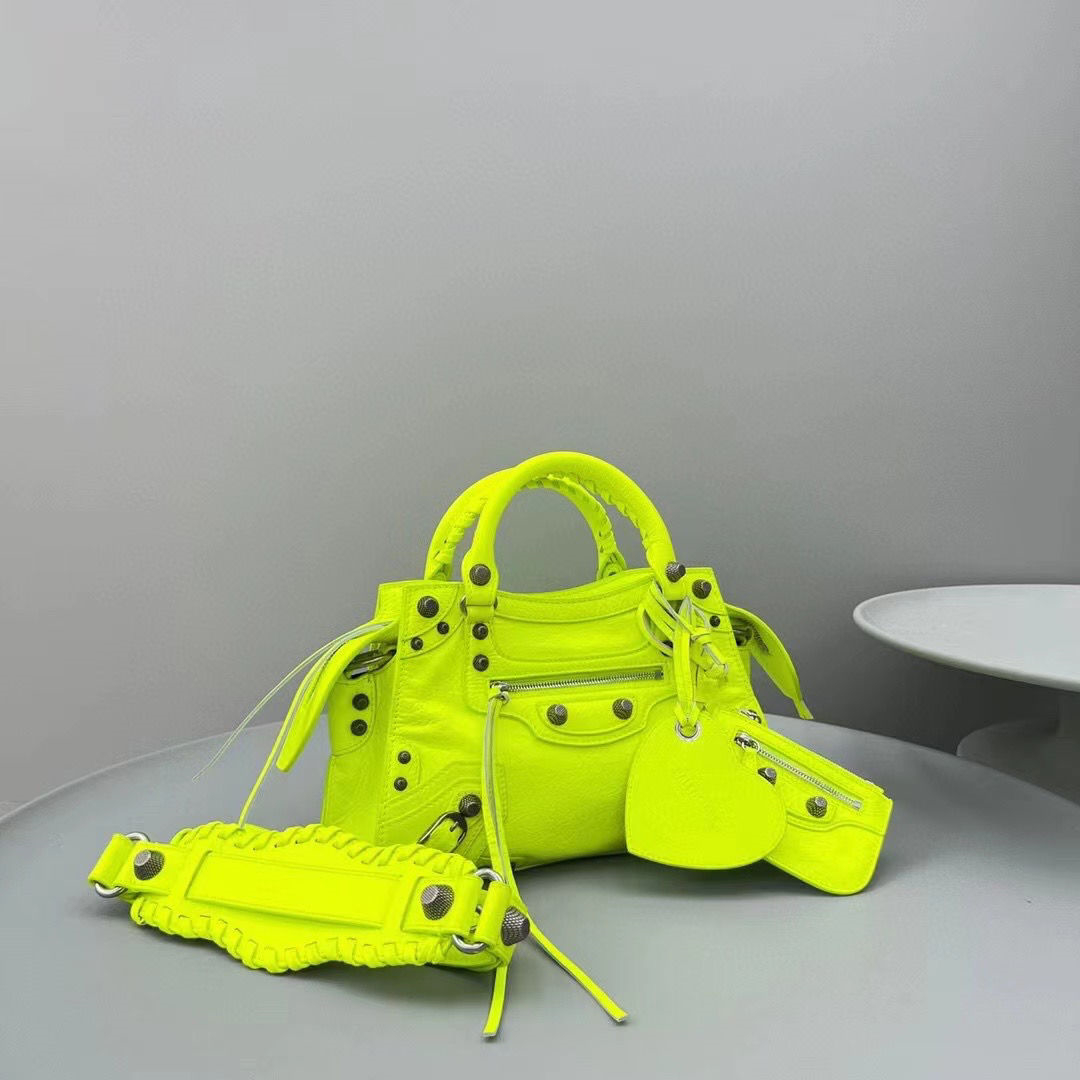 

Shoulder Bags Designer Lady Handbags Shopping Fashion Totes Cro Body Half Moon Luxury Leather Claic Retro Purse Wallets Handle Square 2022 t