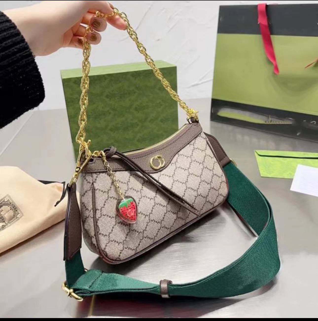 

Classic ohidia women's messenger bag double G printed shoulder bag chain handbag fashion brand designer leather texture, Black