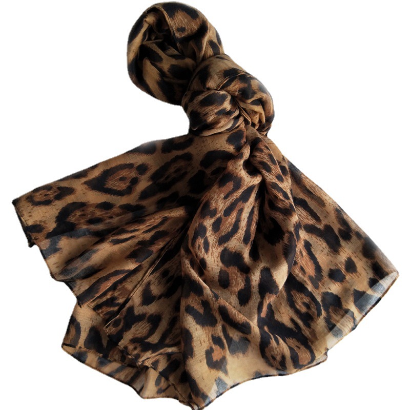 

60cm Scarf Autumn Winter Leopard Print Cotton Balinese Yarn Printed Female European and American Popular Scarf Beach Towel F246