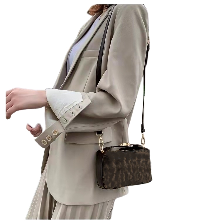 

F0003 Designer Bag CROSS BODY Shoulder Tote Envelope Bag Clutch Everyday Evening Purse Hobo Satchel Mini Top Handle Crossbody Backpack, Brown
