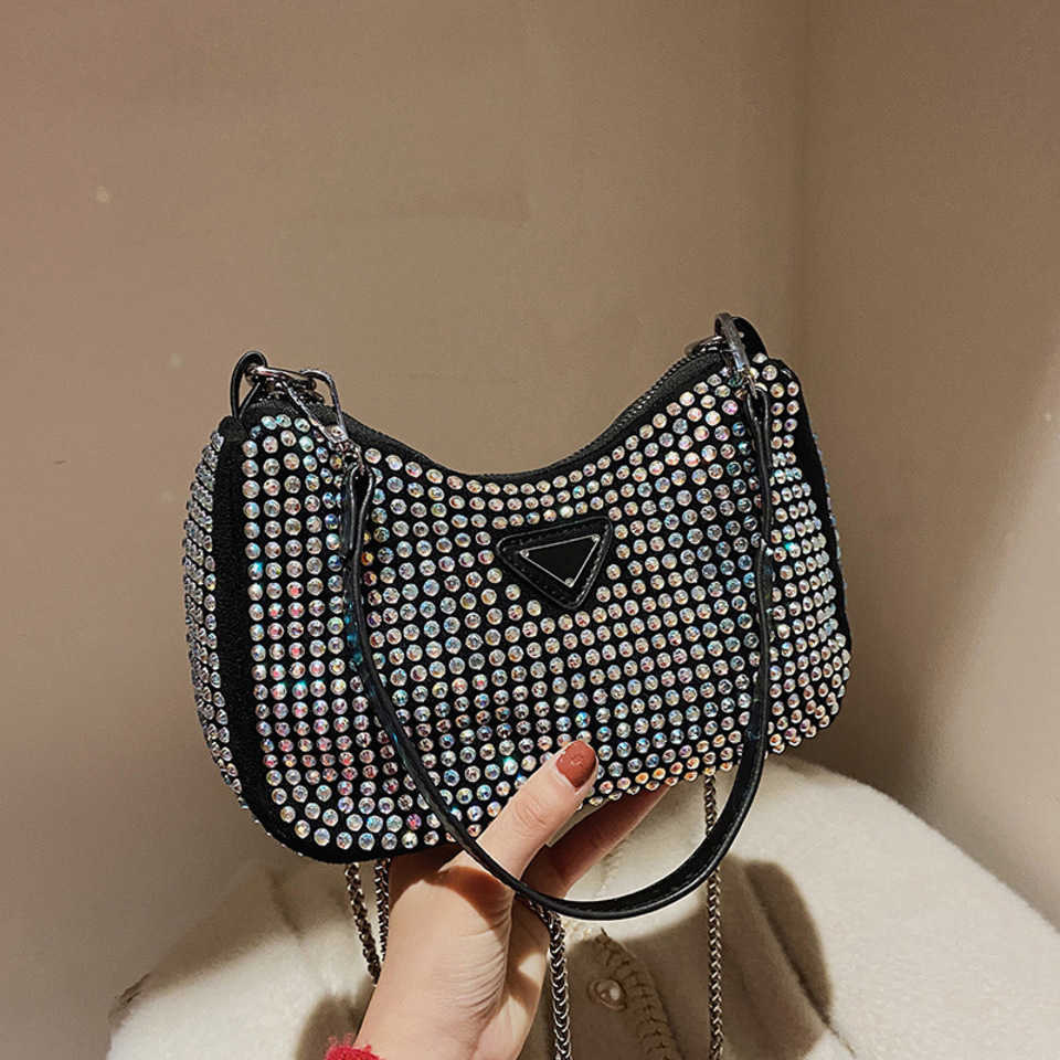 

2023 new shoulder bag Pearl Chain New Single Shoulder Oblique Span Women's Shiny Full Diamond Rhinestone Temperament Small Square casual bagHigh, Black6