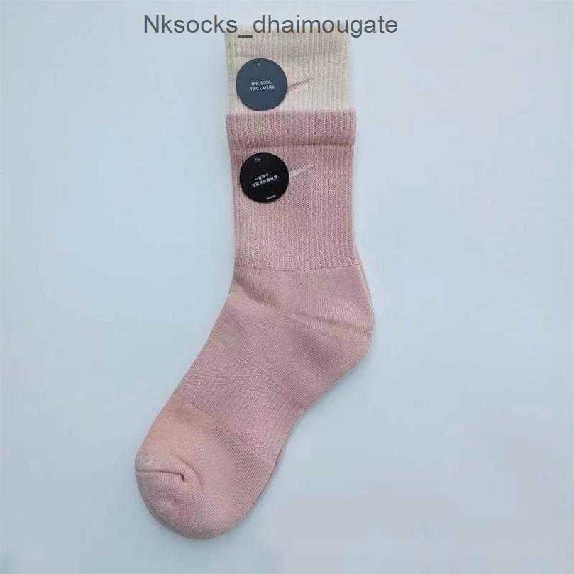 

Fashion Men's Luxury Socks Women's Hook Brand Stockings Designers Fake Two Pairs Splicing High Tube Women Men Sports Yoga Breathable Stocking Couple's Sock Zavr, Long tube 13