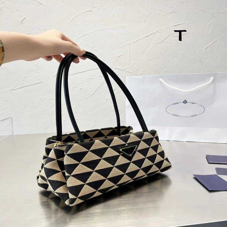 

High quality luxury fashion bag new slim hand fabric diamond geometric canvas simple atmosphere armpit shoulder women's bagHigh, Black-and-white checked