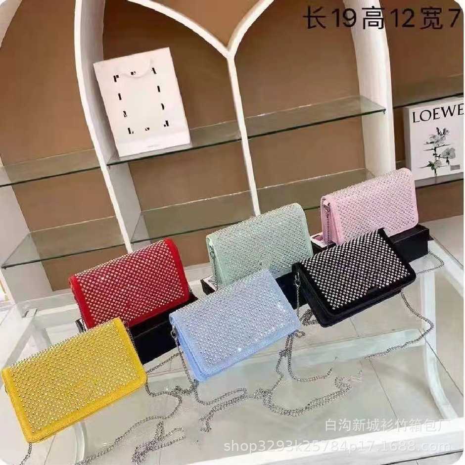 

2023 New Luxury High Quality Fashion Bag chain inlaid with water full drill small square envelope single shoulder diagonal cross Mini changeHigh, Black11