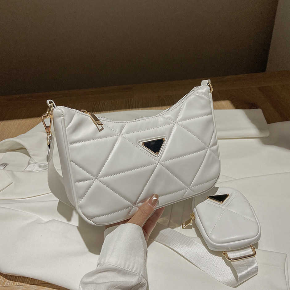 

High quality luxury fashion bag chain small summer messengerHigh, White11
