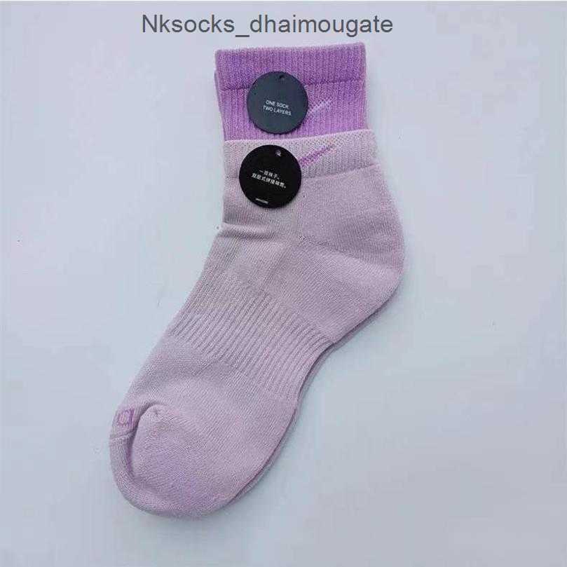 

Classic Fashion Men's Socks Women's Hook Brand Stockings Designers Fake Two Pairs Splicing High Tube Women Men Sports Yoga Breathable Stocking Couple's Sock 4pra, Long tube 6