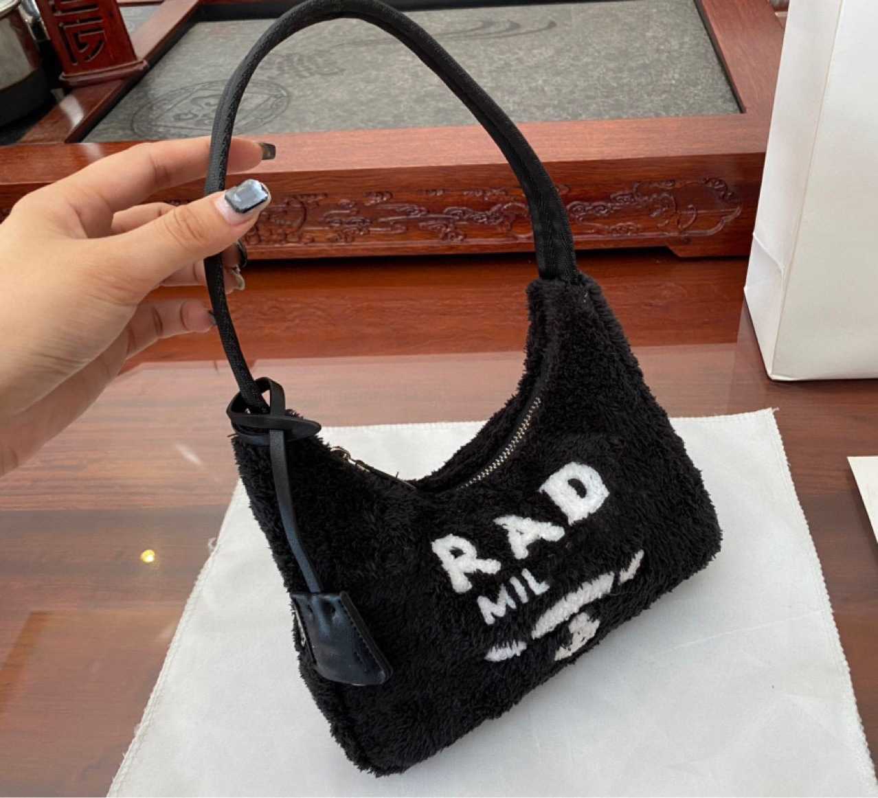 

55%off New Fashion Bags plush cross-body velvet embroidered texture shoulder hand crescent underarm autumn winter women's bag trend Female Shoulder Crossbody Bags, Pink10