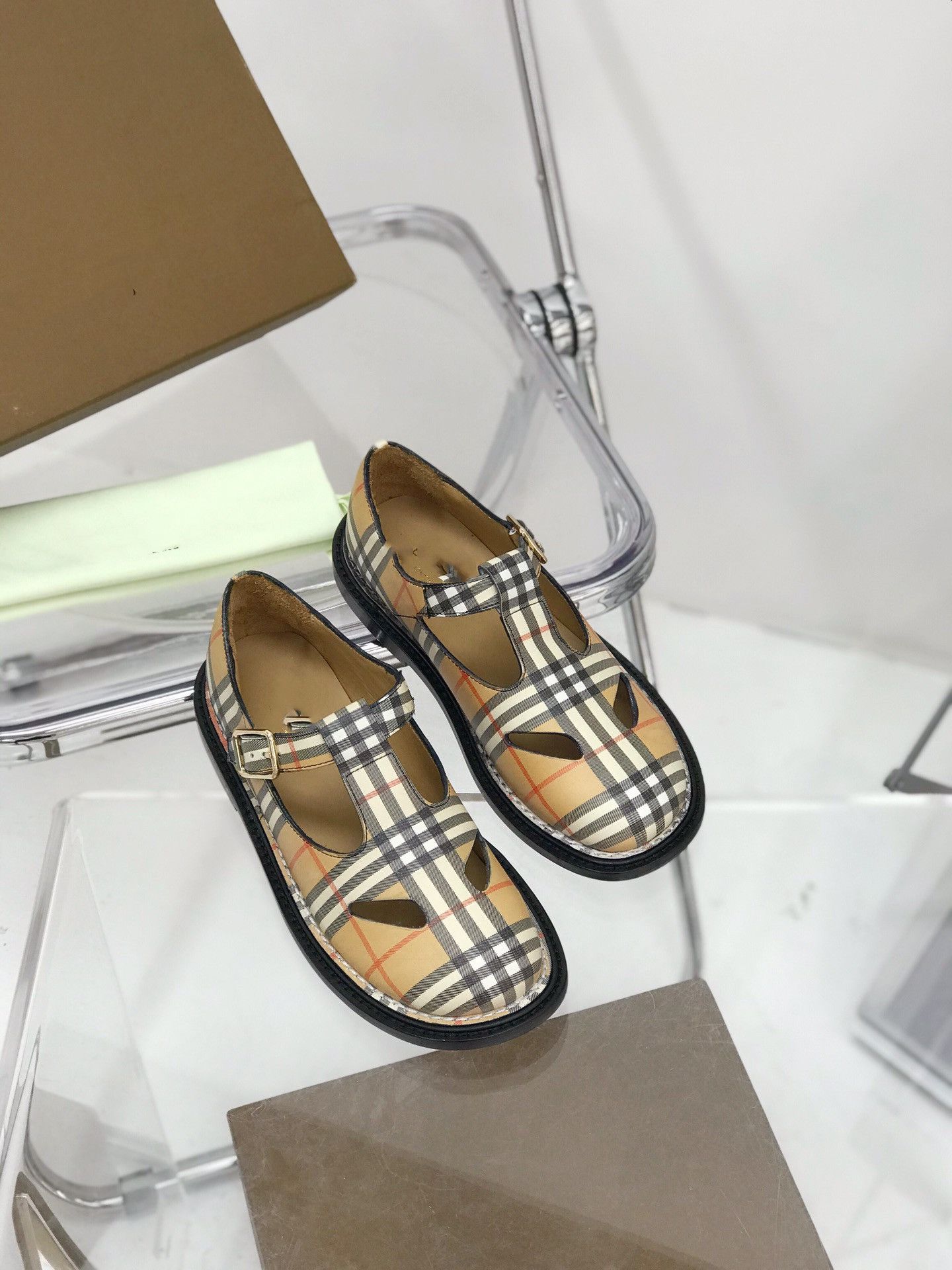 

Designer Sandals Black Stripe Hollow Shoes Comfortable Cute Mary Jane Granny Shoes Size 35-40, Brown