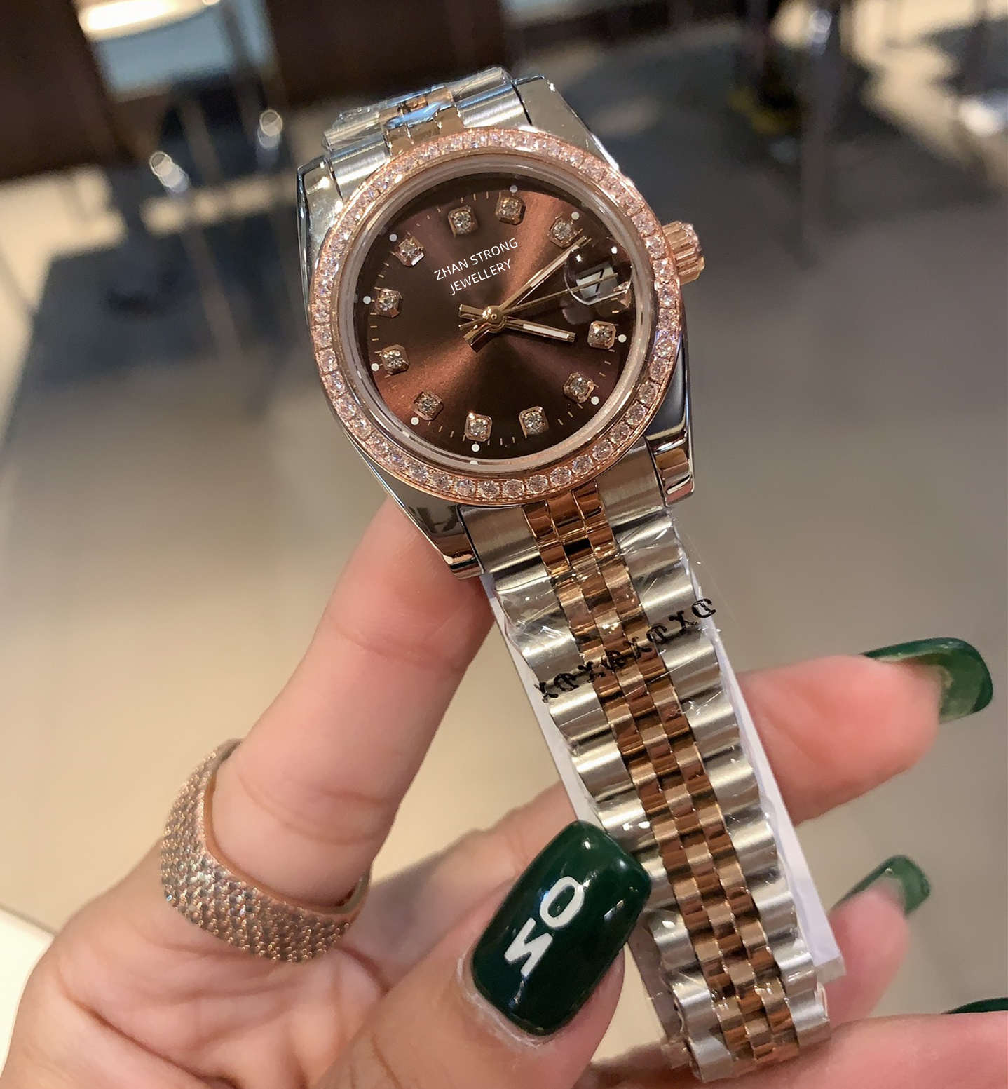 

26mm Fashion Designer Women's Automatic Watches Diamond Bezel Jubilee Stainless Steel Mechanical Woman Wristwatch Folding Buckle Dress Ladies Wristwatches