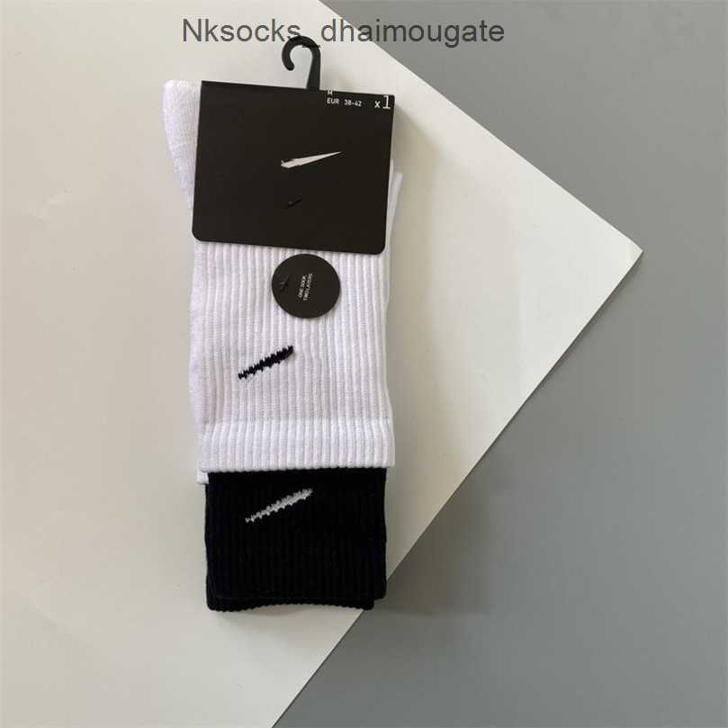 

Men's Luxury Fashion Socks Women's Hook Brand Stockings Designers Fake Two Pairs Splicing High Tube Women Men Sports Yoga Breathable Stocking Couple's Sock Mlu9, Long tube 6