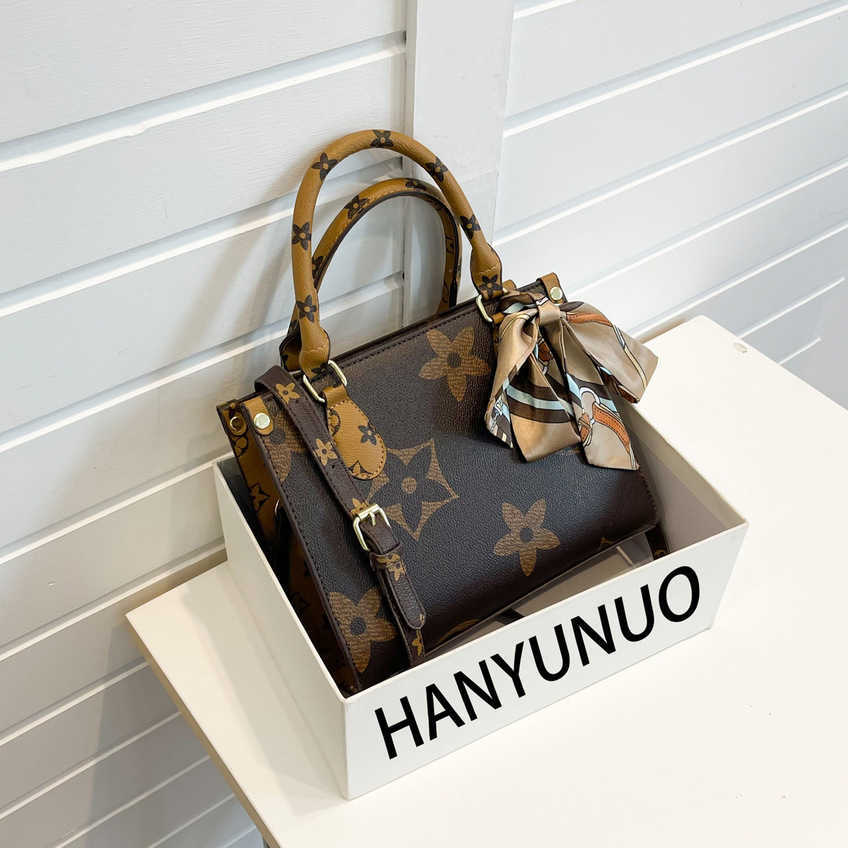 

2023 High Quality Women Bags Handbag Single-shoulder Crossbody Large Capacity Women's Tote Bag 70%off Factory Handbags, Khaki5
