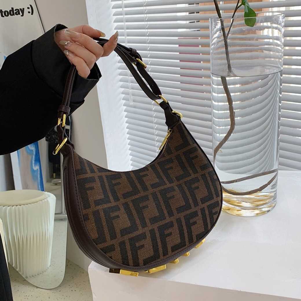 

Wholesale market 2023 High quality luxury Women New Simple Handbag Versatile One Shoulder Underarm BagHigh quality, Dark brown