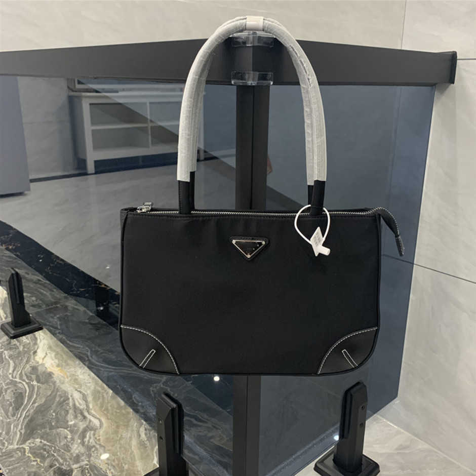 

2023 New Luxury High Quality Fashion Bag new tote large capacity women's commuting shoulder nylon hand shopping bagHigh, Black9