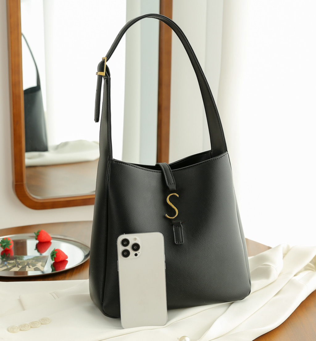 

France Designer Luxury Shoulder Fashion Large Bucket Bag Capacity Genuine Leather Caviar Banquet Shopping Wedding Leisure Satchel Purse Satchel Bag 32*35*13cm, Clear