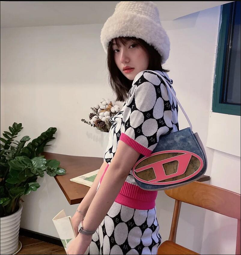 

Shoulder Bags D Shoder Luxury Women Top Handle Handbags Purse Half Round Design Leather Underarm Flap Denim Bag Fashion 2 Sizes Drop Dhsd1