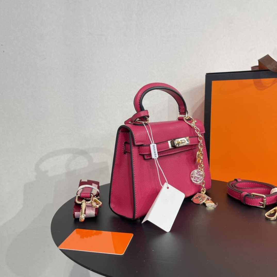 

Brand Designer Bags Handbags Shoulder Crossbody Bag Tote bag 2023 New Women's versatile portable Fashion Texture Leather Totebag Factory Direct Sales