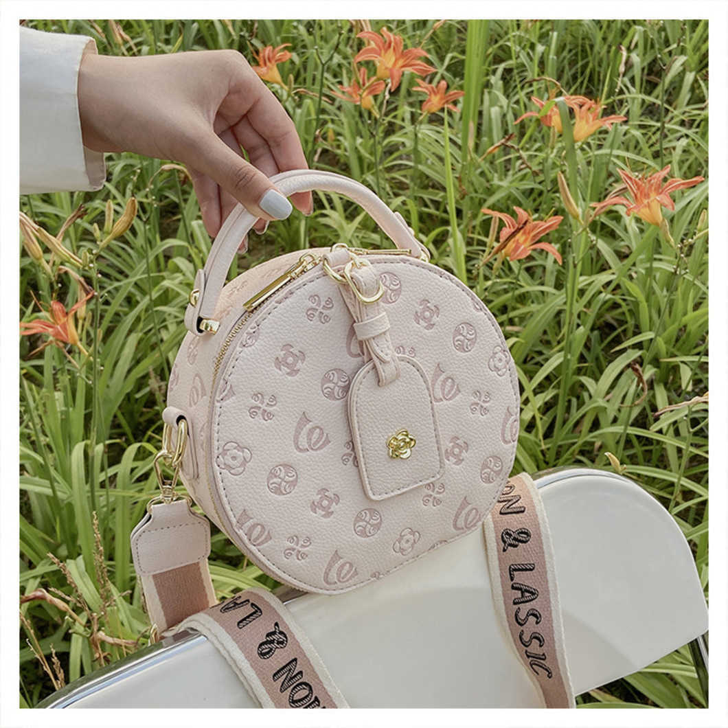 

New fashion bag wholesale market women new style texture small round versatile messenger single shoulder bagHigh, Pink8