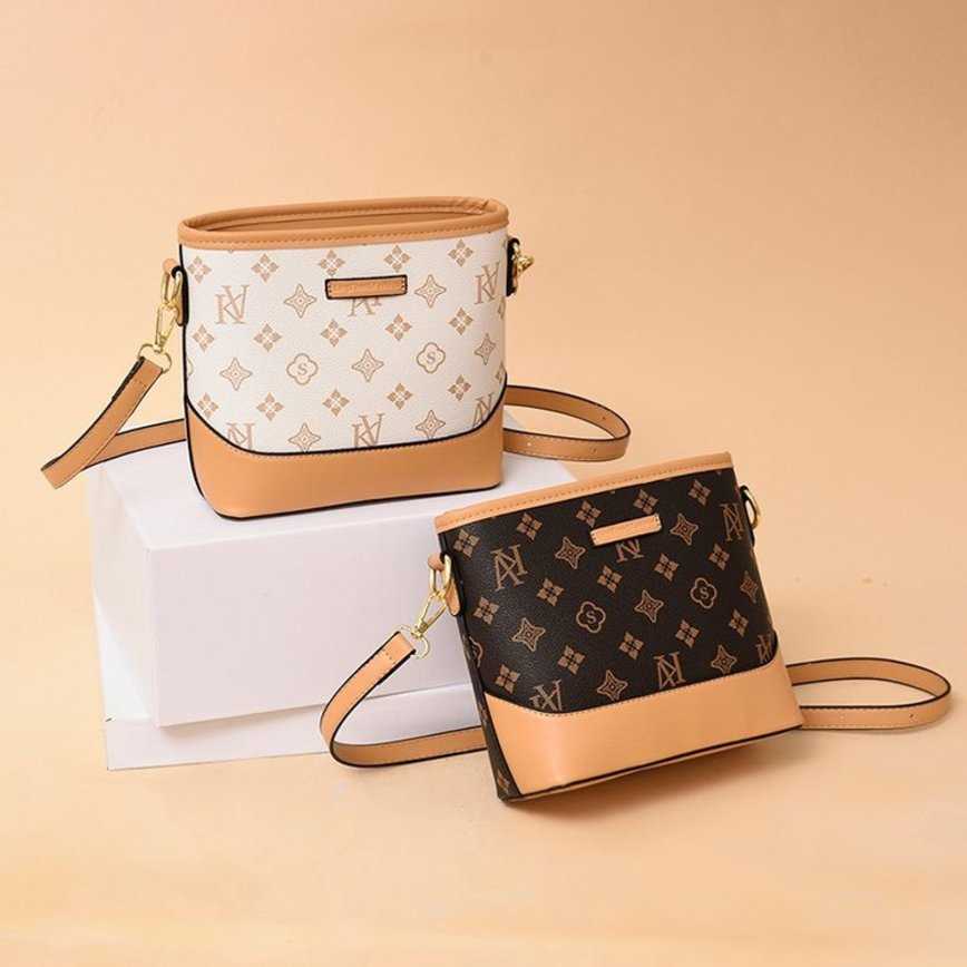 

2023 New Crossbody Bags for Women Small Design Women's Autumn Leisure Texture Crossbody Bucket Bag Designer Purse Handbags, Brown ak