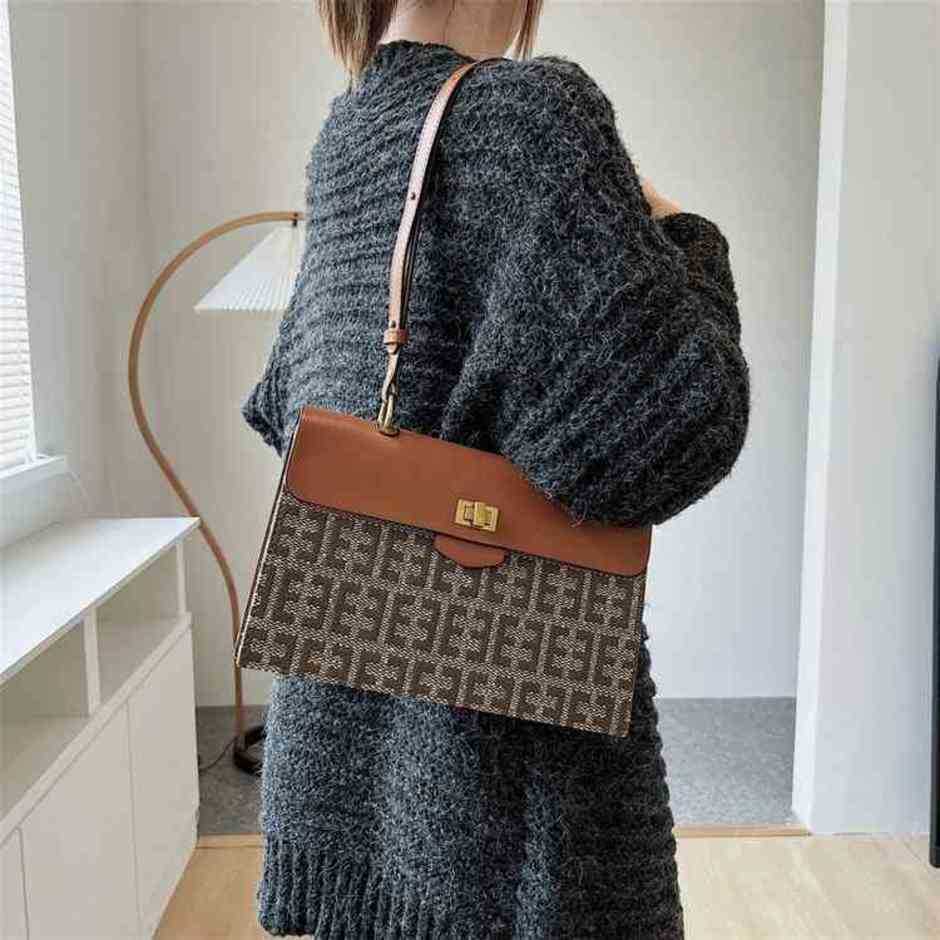 

2023 New Luxury High Quality Fashion Bag Texture foreign style high-capacity handbag versatile messenger briefcaseHigh, Black6