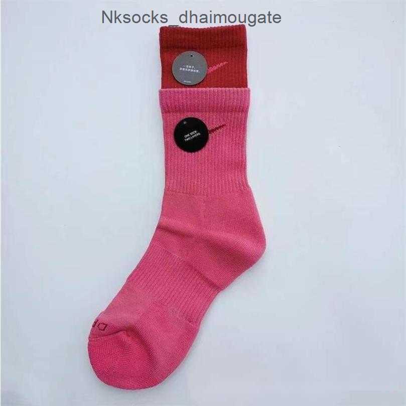 

Men's Luxury Fashion Socks Women's Hook Brand Stockings Designers Fake Two Pairs Splicing High Tube Women Men Sports Yoga Breathable Stocking Couple's Sock K5kp, Long tube 6