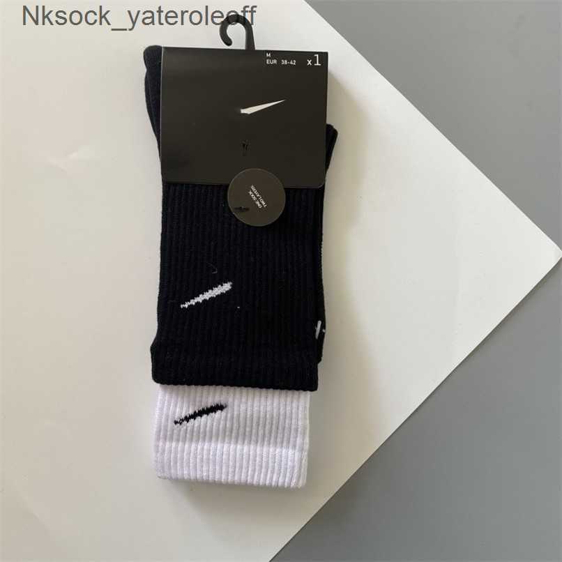 

Socks Men's Fashion Luxury Women's Hook Brand Stockings Designers Fake Two Pairs Splicing High Tube Women Men Sports Yoga Breathable Stocking Couple's Sock W8dn, Long tube 6