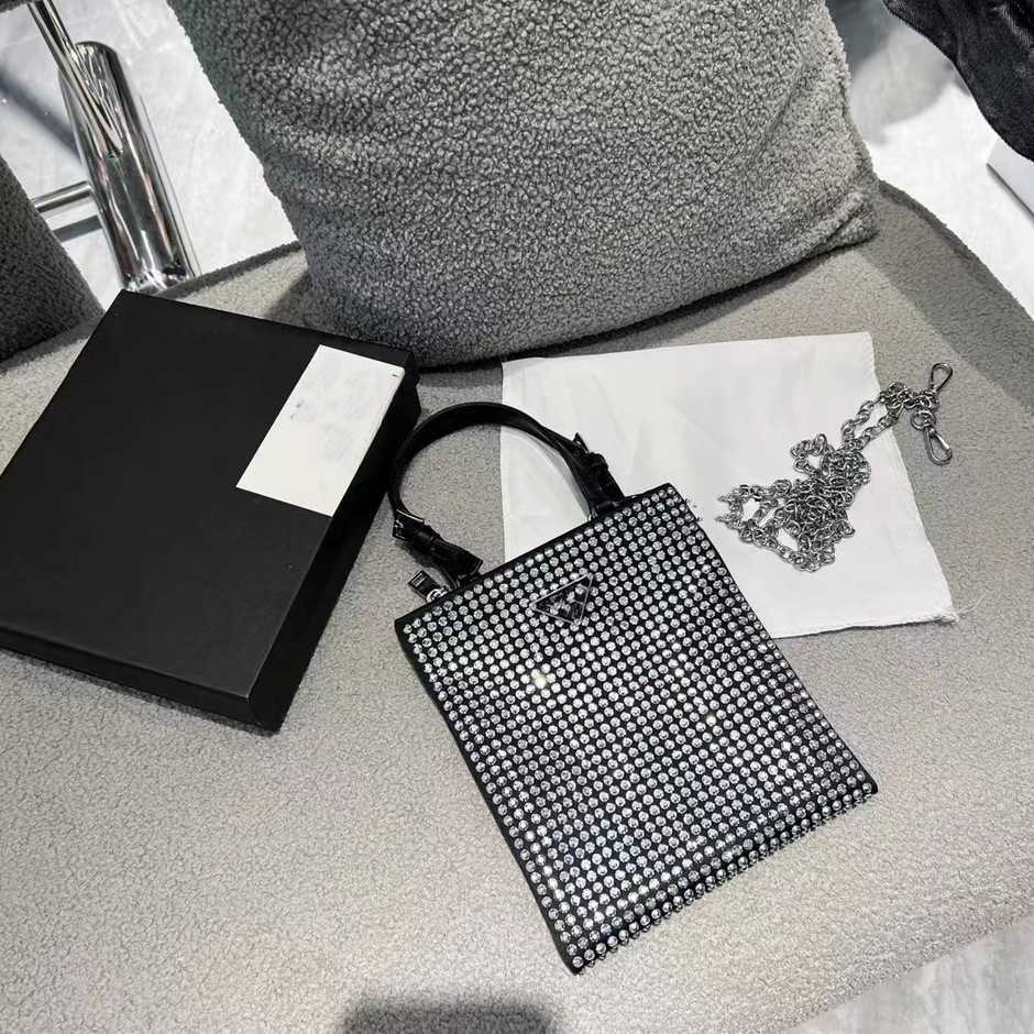 

2023 New Luxury High Quality Fashion Bag Women's Full Diamond Mini Portable Tote Chain Tidy BagHigh, Black + gift box